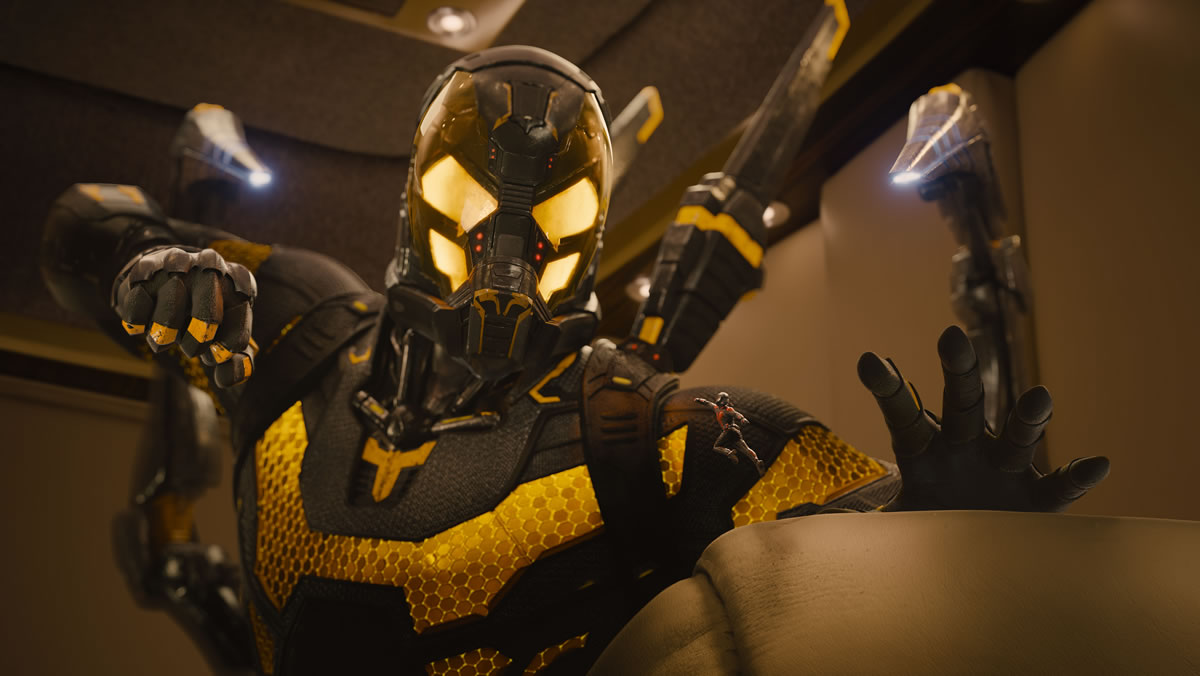 Marvel's Ant-Man..L to R: Darren Cross/Yellowjacket (Corey Stoll) & Scott Lang/Ant-Man (Paul Rudd)..Photo Credit: Film Frame..© Marvel 2015